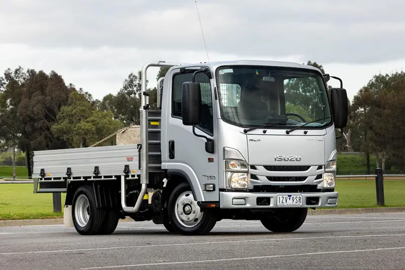 2024 Isuzu 45 150 Traypack 01