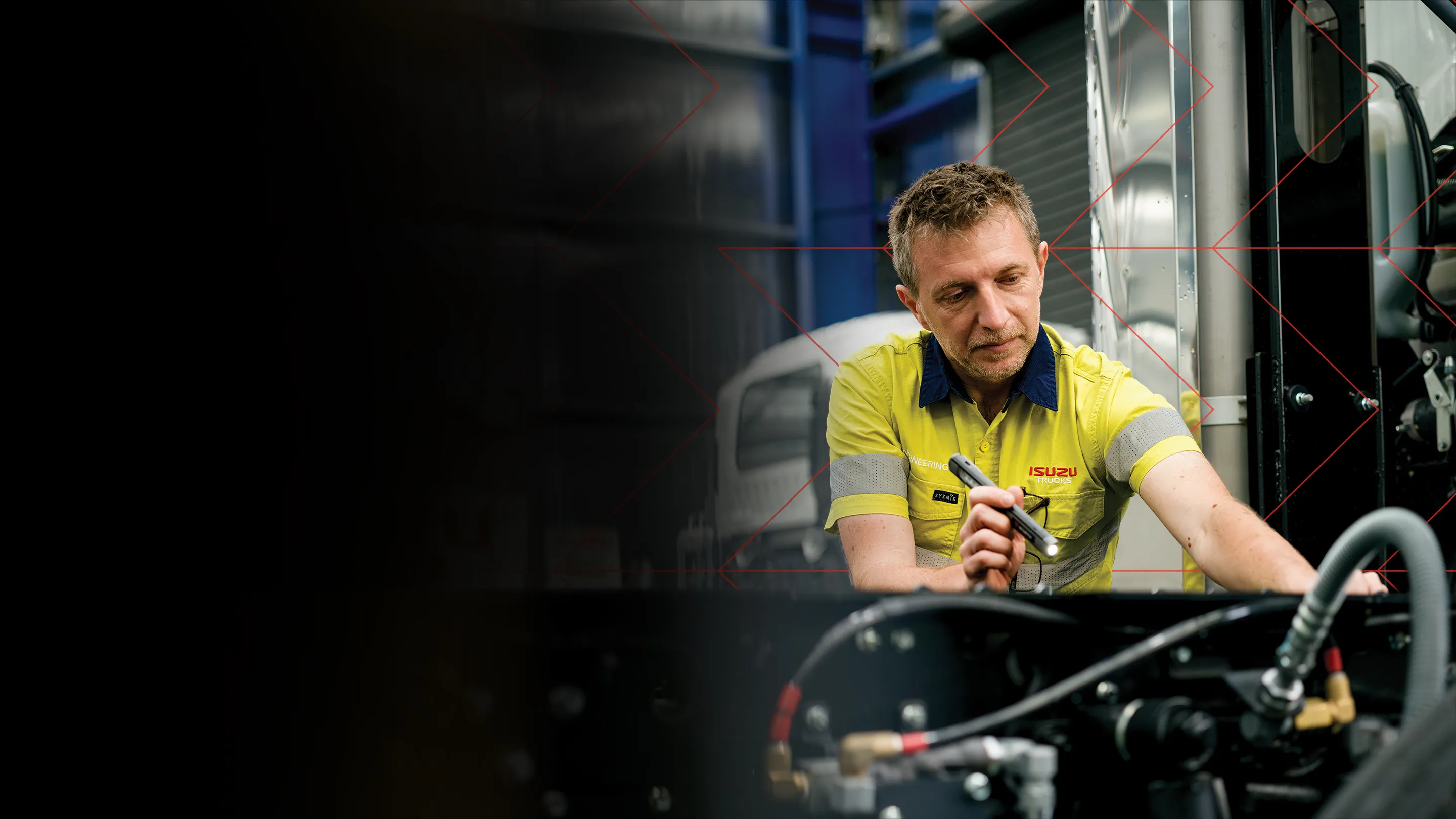 ISZS1935 Servicing Hero Desktop 1440X810 2X