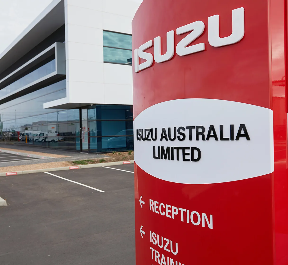 ISZS1935 Headoffice Flexible Video Image Carousel 608X560 2X